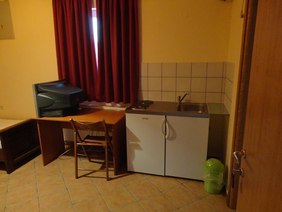 Prenociste "Magnus" Bed & Breakfast Славонски брод Екстериор снимка