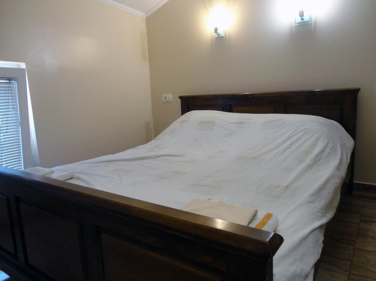 Prenociste "Magnus" Bed & Breakfast Славонски брод Екстериор снимка